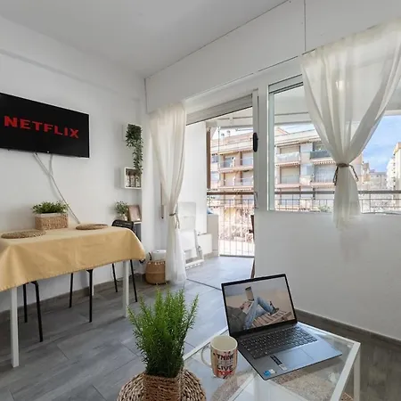 Seafront! Private Terrace - Ac & Wifi