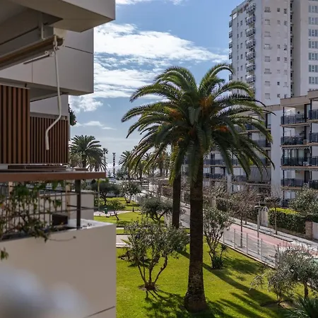 Seafront! Private Terrace - Ac & Wifi *